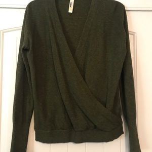 Brand new Olive criss cross sweater
